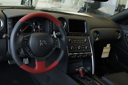 2014 Nissan GT-R Black Edition, US $108,000.00, image 11