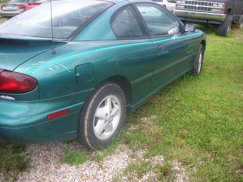 1997 Pontiac Sunfire SE Coupe 2-Door 2.2L, image 4
