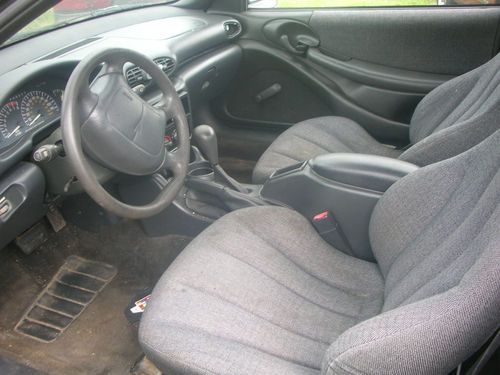 1997 Pontiac Sunfire SE Coupe 2-Door 2.2L, image 5