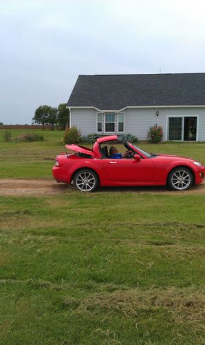 2011 mazda mx-5 miata grand touring convertible 2-door 2.0l