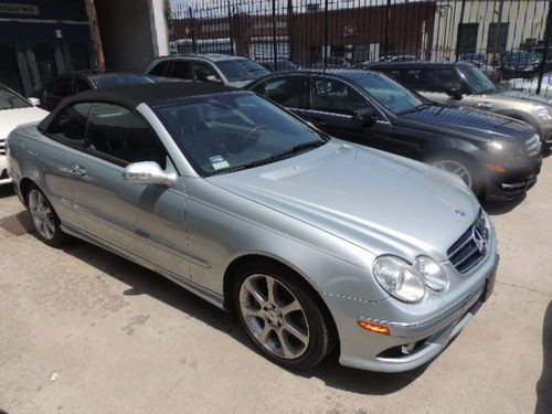 2008 mercedes-benz clk550 base convertible 2-door 5.5l