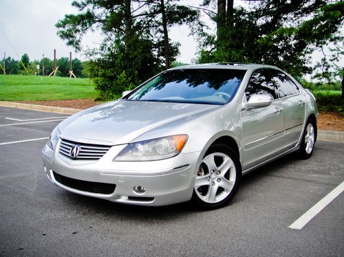 2006 acura rl with 77k miles all wheel drive, luxury sedan 4-door 3.5l