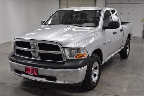 2011 silver quad 4wd 5.7l hemi auto short box cloth tow bedliner!! call us today