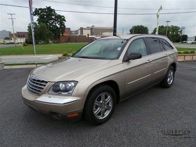04 tan crossover awd sunroof heated leather 3rd row seat all wheel drive 1 owner