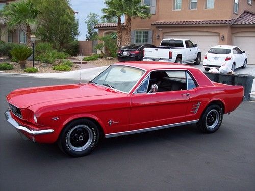 1966 ford mustang, v8, 289, new paint, new interior, runs and drives great!!!