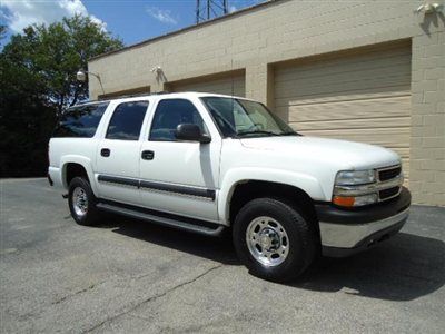 2004 chevrolet suburban 2500 lt 4x4/sunroof/dvd!nice!look!warranty!