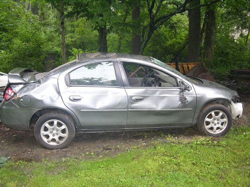 2002 dodge neon base sedan 4-door 2.0l