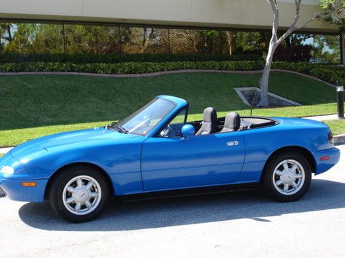 Mazda miata  1992 low miles