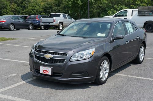 2013 chevrolet malibu eco sedan****3k miles!!!! gas sipper!