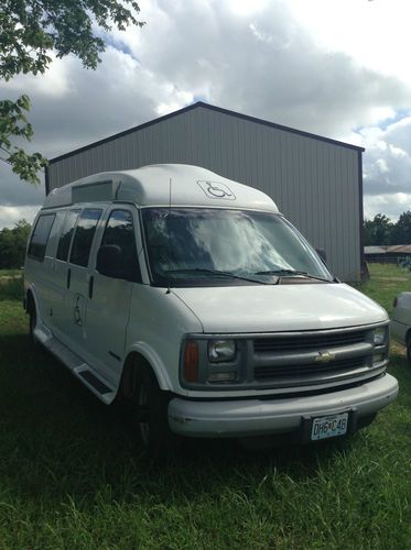 2000 1 ton express van work or handicap