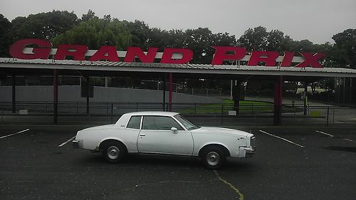 1979 pontiac grand prix base coupe 2-door 4.9l (no reserve price!)