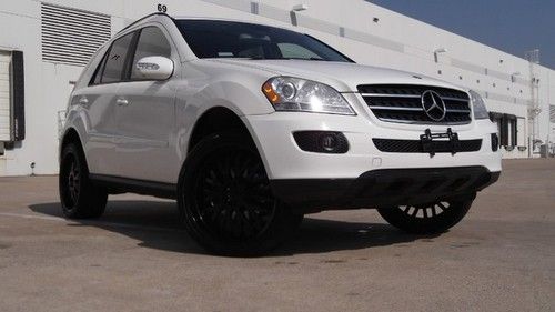 2006 mercedes-benz m-class 3.5l white/black navigation leather four wheel drive