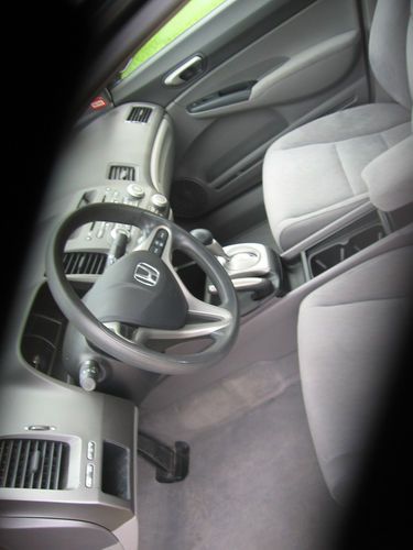 2011 honda civic lx sedan 4-door 1.8l
