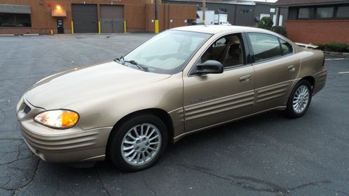 No reserve auction! highest bidder wins! come see this beautiful, clean pontiac!