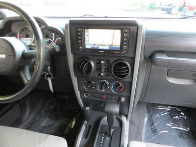 4X4 BLACK SAHARA 4 DOOR AUTO NAVIGATION POWER WINDOWS LOCKS DEALER TRADE HITCH, US $14,788.00, image 20