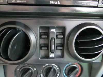 4X4 BLACK SAHARA 4 DOOR AUTO NAVIGATION POWER WINDOWS LOCKS DEALER TRADE HITCH, US $14,788.00, image 24