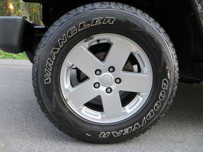 4X4 BLACK SAHARA 4 DOOR AUTO NAVIGATION POWER WINDOWS LOCKS DEALER TRADE HITCH, US $14,788.00, image 50
