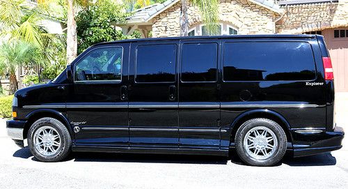 2007 gmc savana explorer x-se van conversion w/bathroom, less than 3,000 miles