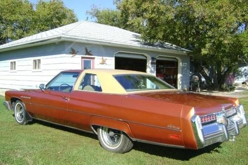 Electra 225 custom 2 door hardtop coupe; color bittersweet/sandstone landau top