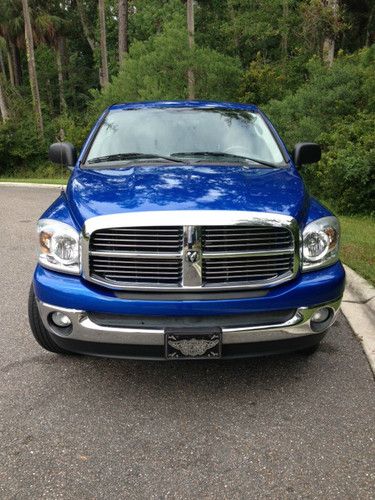 2008 dodge ram quad cab 4 x 4, 1 owner in excellent condition, auto w/5.7 hemi