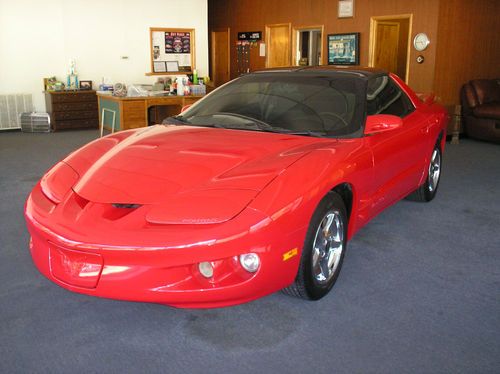 2000 pontiac firebird base coupe 2-door 3.8l