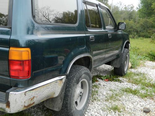 5-SPEED MANUAL 4X4 SR5 3.0 V6 *NEEDS ENGINE* RUNS BUT KNOCKS, image 3