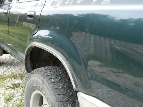 5-SPEED MANUAL 4X4 SR5 3.0 V6 *NEEDS ENGINE* RUNS BUT KNOCKS, image 7