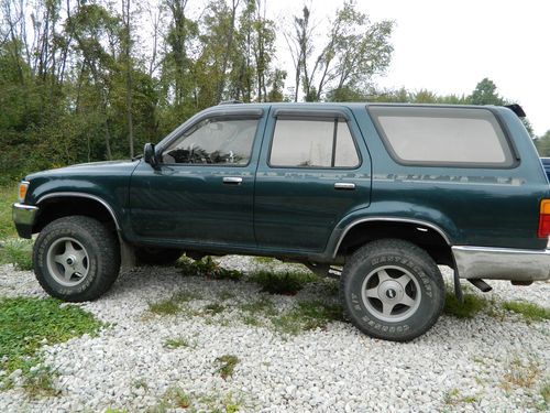 5-SPEED MANUAL 4X4 SR5 3.0 V6 *NEEDS ENGINE* RUNS BUT KNOCKS, image 8