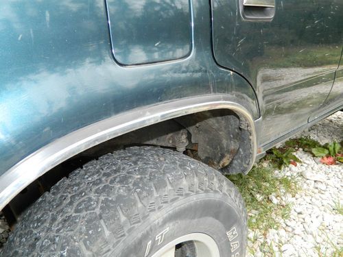 5-SPEED MANUAL 4X4 SR5 3.0 V6 *NEEDS ENGINE* RUNS BUT KNOCKS, image 15