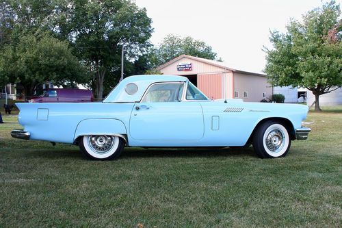 1957 Ford Thunderbird, image 4