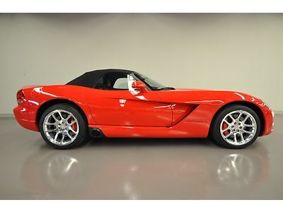 Dodge viper very viper red convertible 11k miles