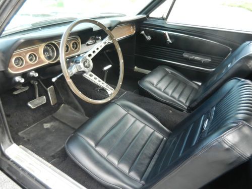 GORGEOUS 1966 FORD MUSTANG