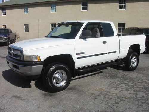 01 dodge ram 2500 slt 4wd quad shortie 5 speed cummins diesel arizona 1 owner