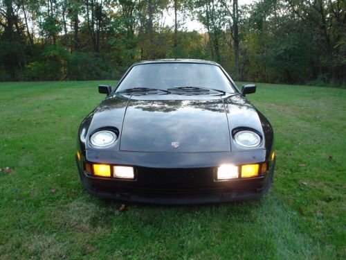 1986.5 porsche 928s automatic, black/black, very clean, garage kept, nr