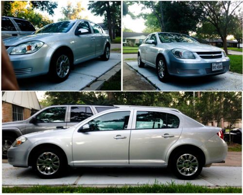 2008 cobalt 4 door sedan. no reserve. power windows locks transponder key