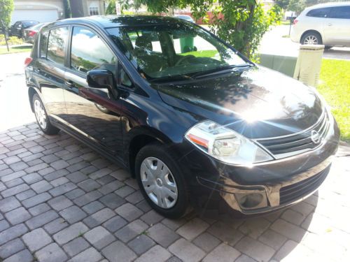 2012 nissan versa, brown color