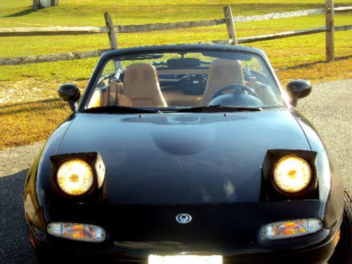 1993 mazda miata convertible black &amp; tan   with only 56500 miles