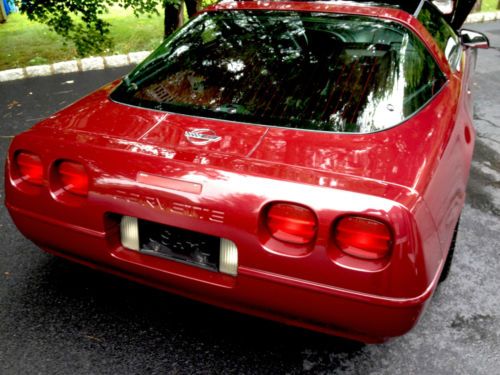 1993 Chevrolet Corvette 40th Anniversary Edition Hatchback 2-Door 5.7L, image 11