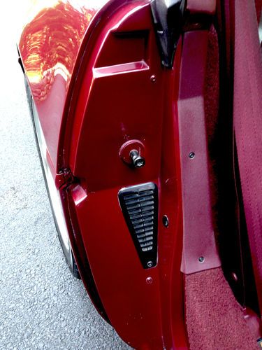 1993 Chevrolet Corvette 40th Anniversary Edition Hatchback 2-Door 5.7L, image 13