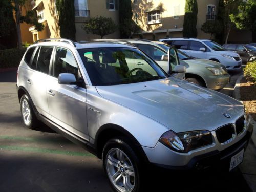 2005 bmw x3 3.0 - fully loaded (leather, gps, bt) garaged weekend car