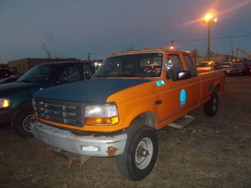 Heavy duty ford truck very powerfull can pull up to 10000 pounds