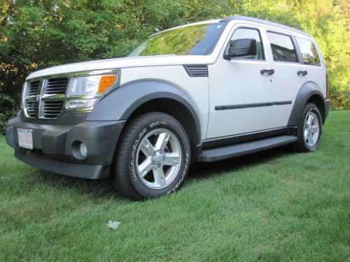 2007 dodge nitro sxt sport utility 4x4 3.7l w/extras!!!