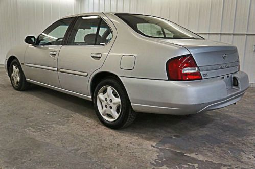 2001 NISSAN ALTIMA ONE OWNER GAS SAVER CLEAN RUNS GREAT WOW NO RESERVE!!!, image 10