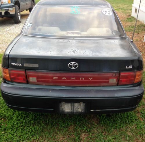 1994 Toyota Camry LE Sedan 4-Door 2.2L, image 4