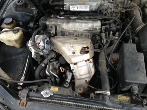 1994 Toyota Camry LE Sedan 4-Door 2.2L, image 7