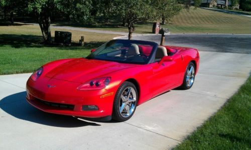 2011 chevrolet corvette convertible: 3lt, nav, a6, grille pkg, non-smoker