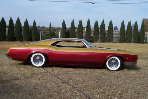 1966 buick custom hardtop 2-door 7.0l