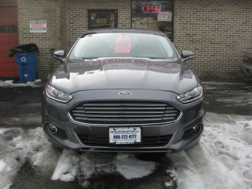 2013 ford fusion se sedan 4-door 2.5l