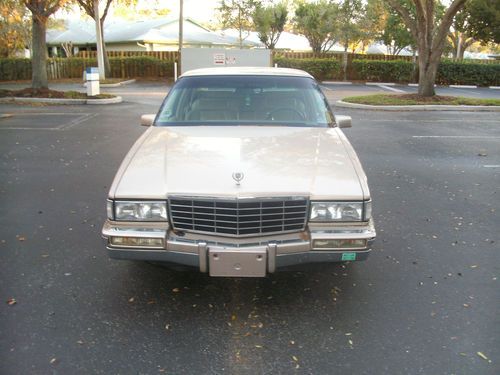 1993 cadillac deville base sedan 4-door 4.9l