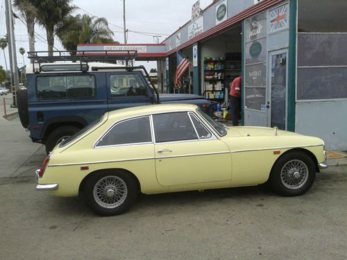 1969 mgb gt